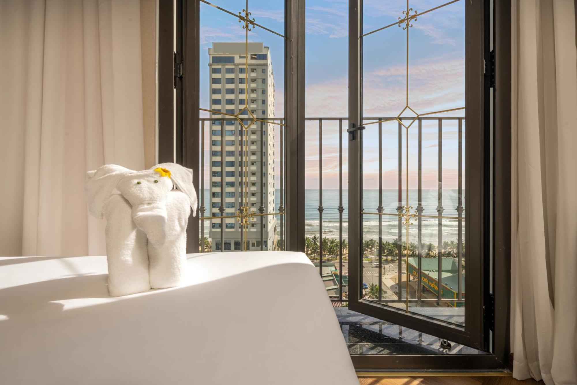 Golden Lotus Luxury Hotel Danang - Complimentary Daily Afternoon Tea Bagian luar foto